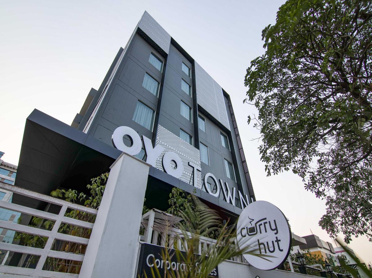 Oyo Townhouse 028 Corporate Suite Νόιντα Εξωτερικό φωτογραφία