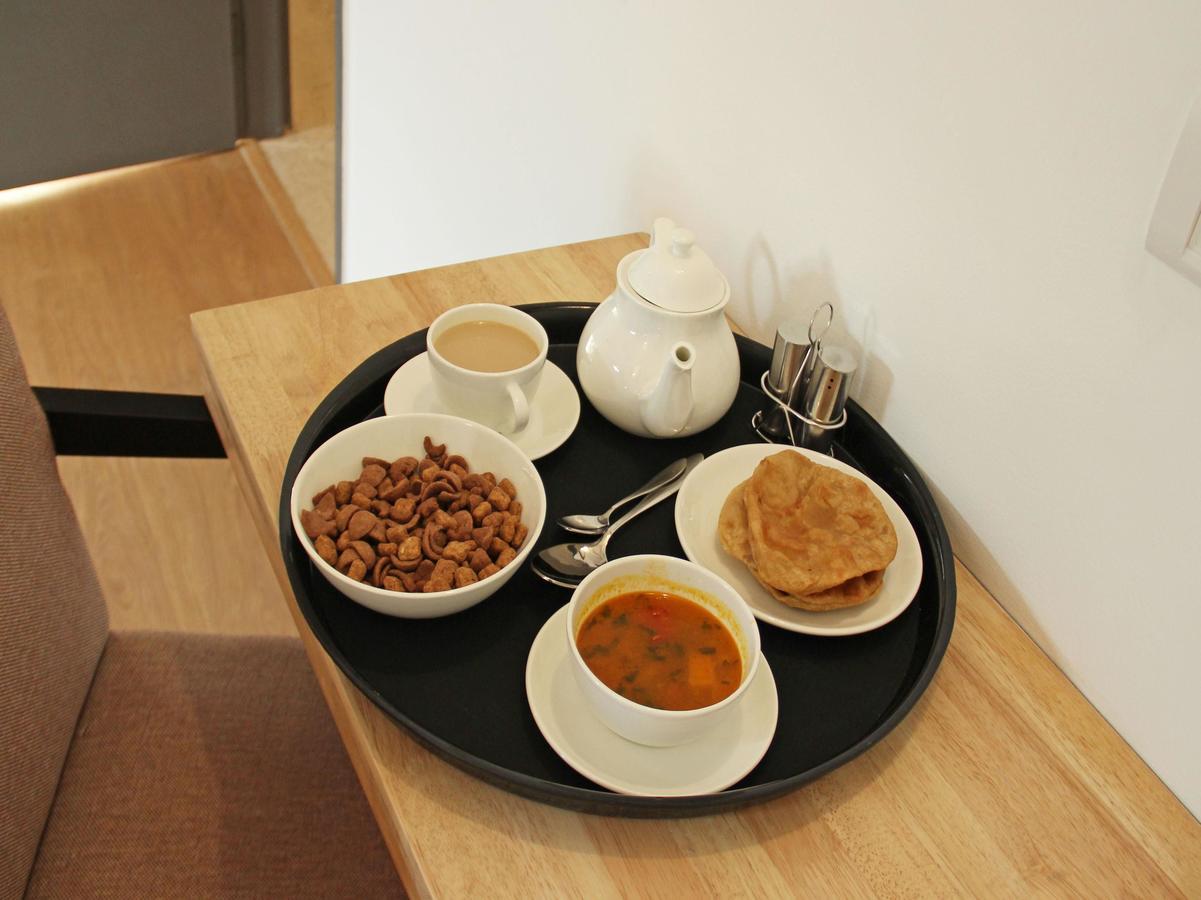 Oyo Townhouse 028 Corporate Suite Νόιντα Εξωτερικό φωτογραφία