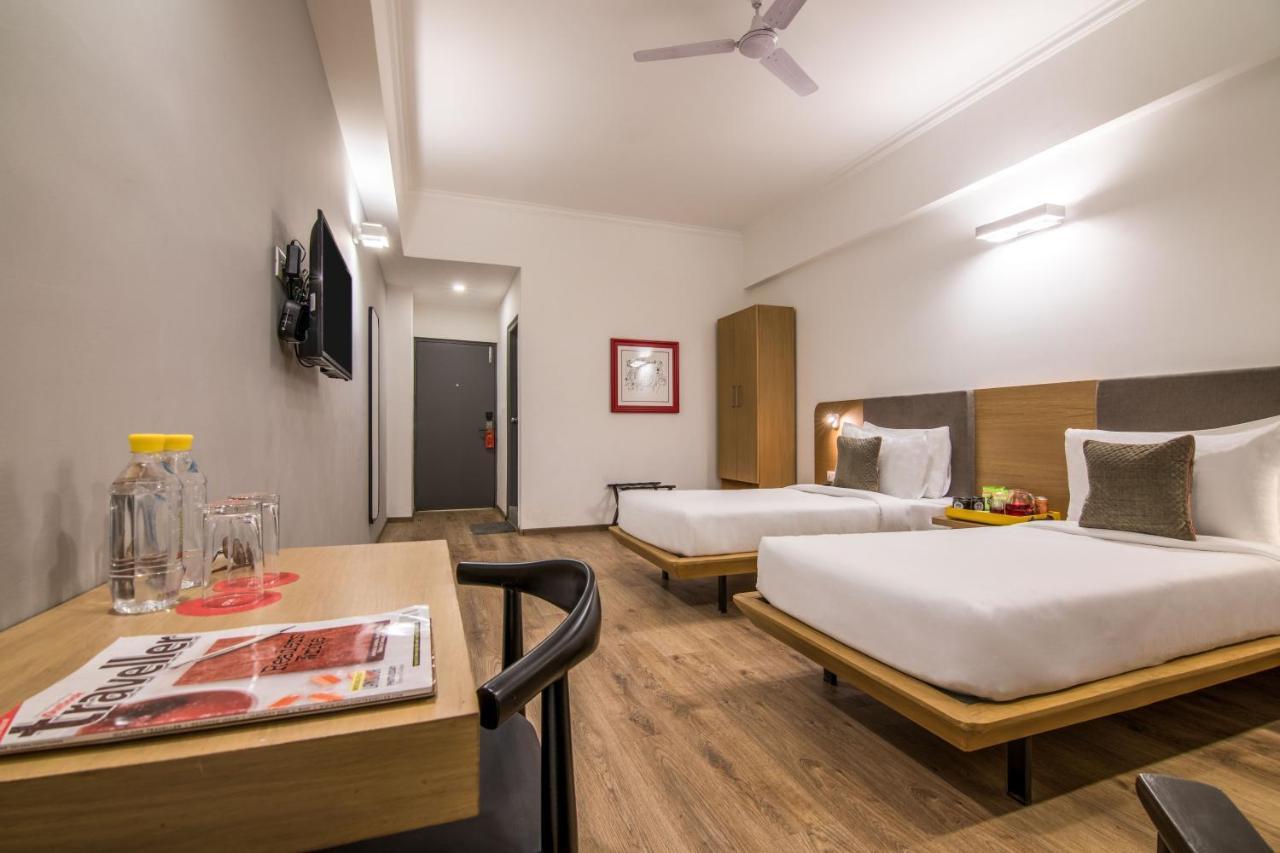 Oyo Townhouse 028 Corporate Suite Νόιντα Εξωτερικό φωτογραφία