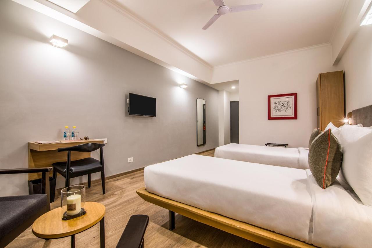 Oyo Townhouse 028 Corporate Suite Νόιντα Εξωτερικό φωτογραφία