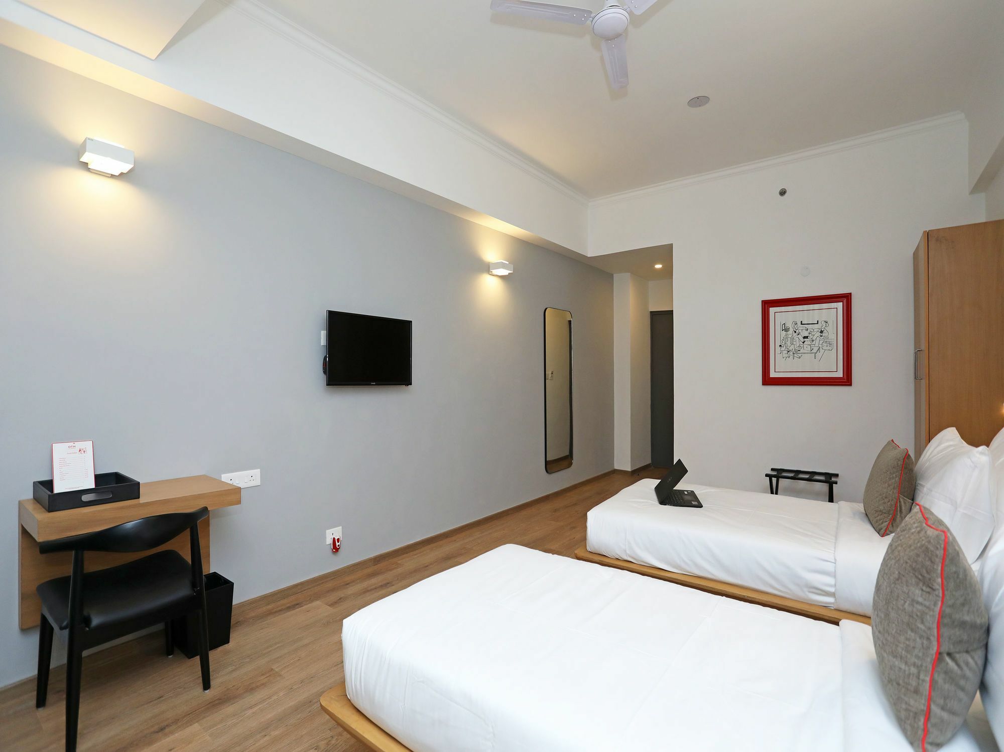 Oyo Townhouse 028 Corporate Suite Νόιντα Εξωτερικό φωτογραφία