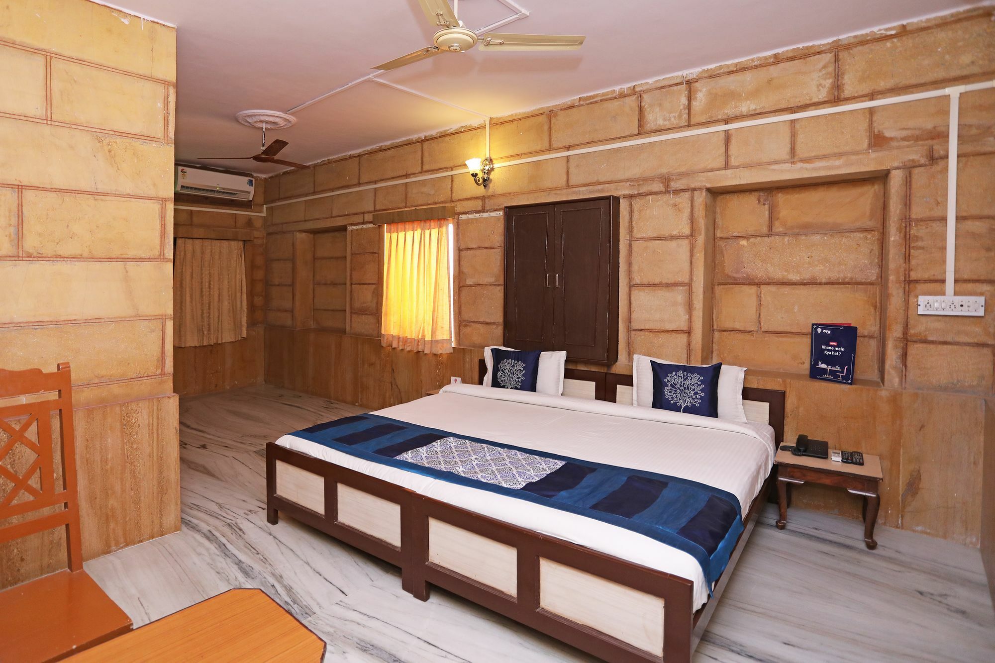 Oyo Townhouse 028 Corporate Suite Νόιντα Εξωτερικό φωτογραφία