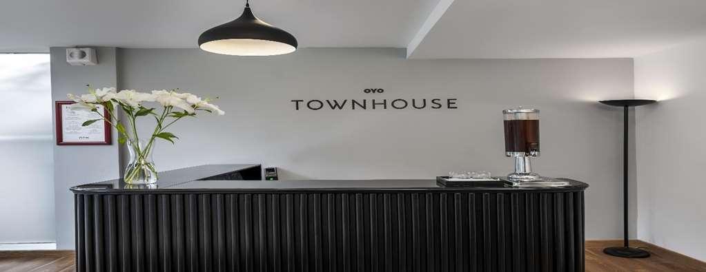 Oyo Townhouse 028 Corporate Suite Νόιντα Εσωτερικό φωτογραφία